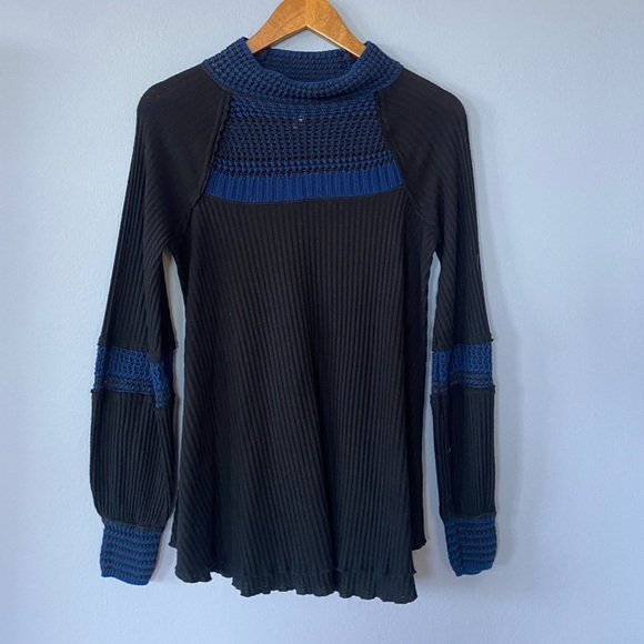 Free People Snow Day Mock Neck Thermal Top in Black Size Small - Picture 7 of 8